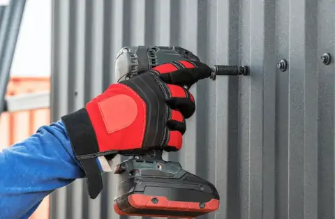 Travaux de zinguerie - Tendu